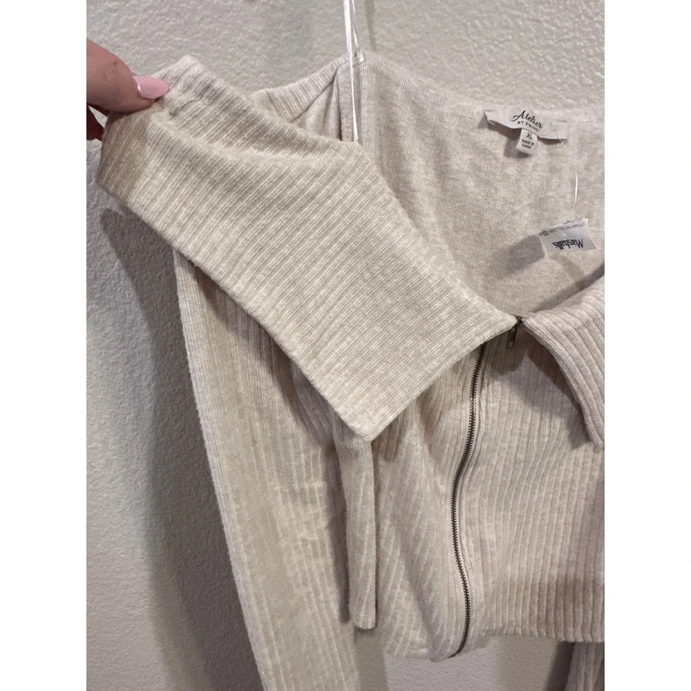 Atelier by Kirious XL Off Shoulder Zip Front Ribbed‎ Knit Top - Picture 3 of 5